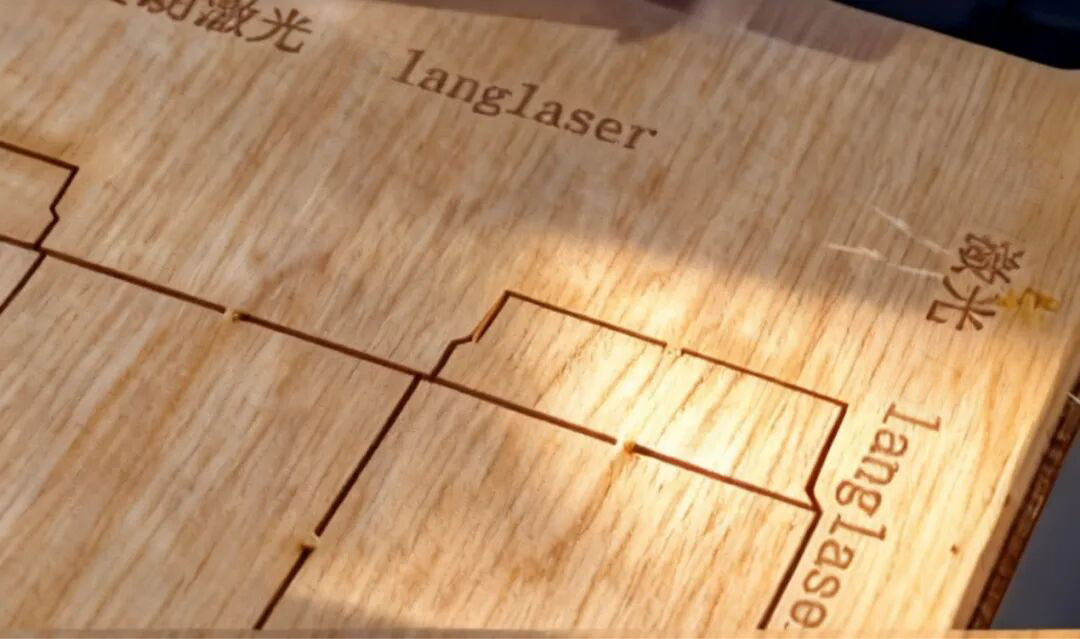 Esplorando il potenziale illimitato dei sistemi di stampi a lama laser!